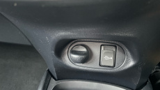 Toyota Yaris 1.5 VVT-i Icon 5dr CVT Petrol Hatchback